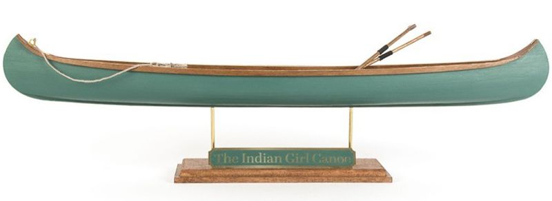 Dívčí indiánská kanoe